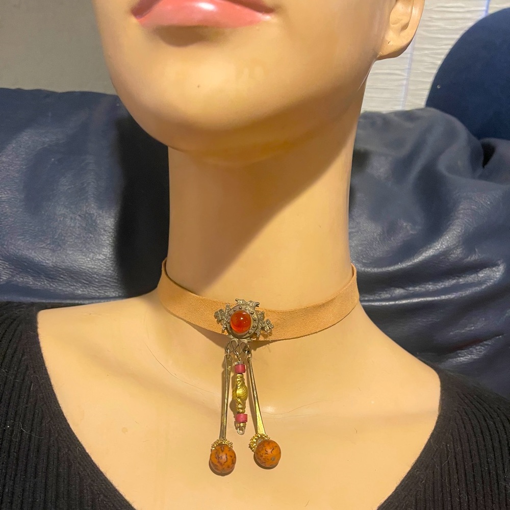 5/$25 Victorian Style Choker